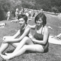 Krysia Filipek i Teresa (Lalka) Żuchorska