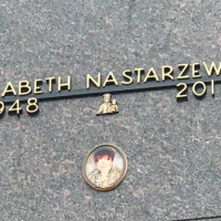 Elżbieta Mingelgrin - Katolicki Cmentarz Maryhill w Chicago